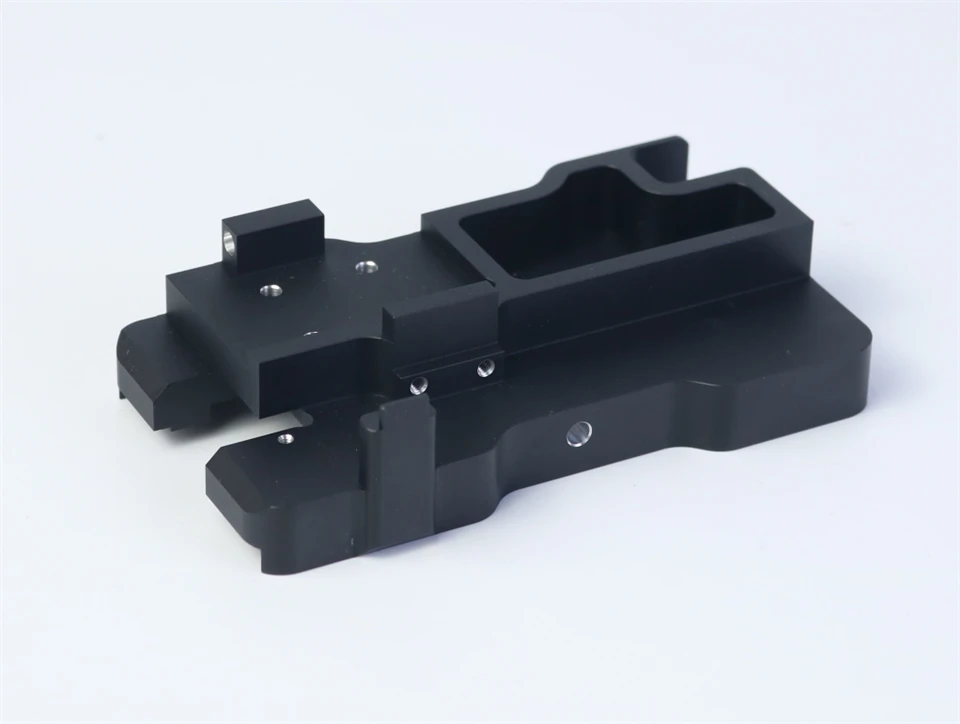 Memproses Plat Penentududukan Al6061 Anodized Hitam Pasir